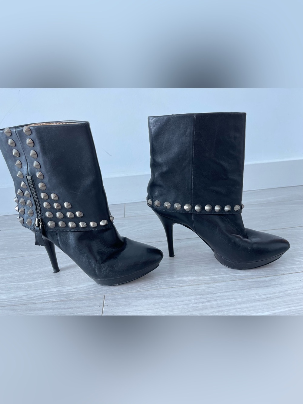 Nine West Black Genuine Leather Studded High-Heel Ankle Boots Size 8.5